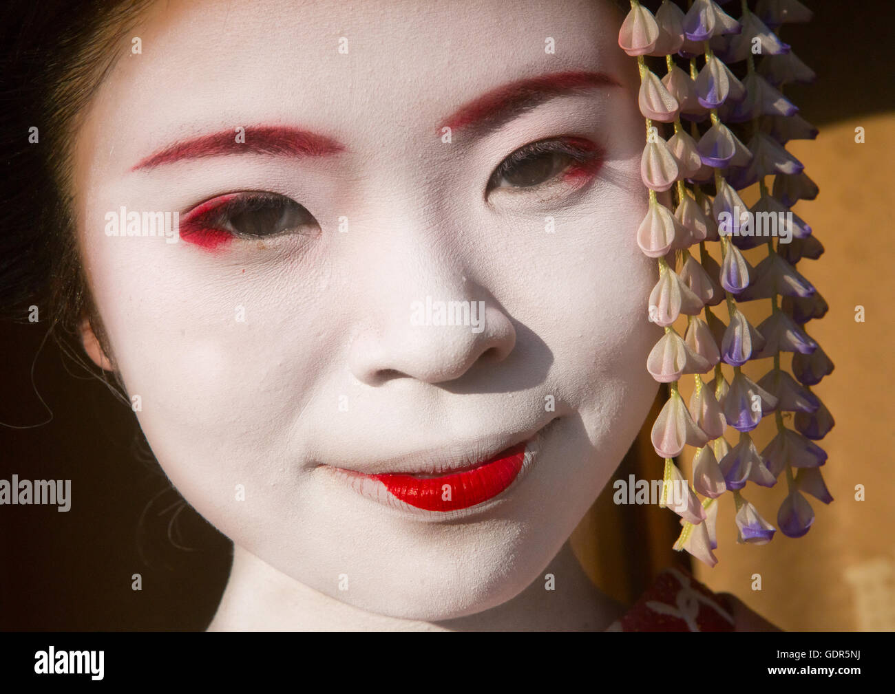 Ritratto di un 16 anni chiamato maiko chikasaya, la regione di Kansai, Kyoto, Giappone Foto Stock