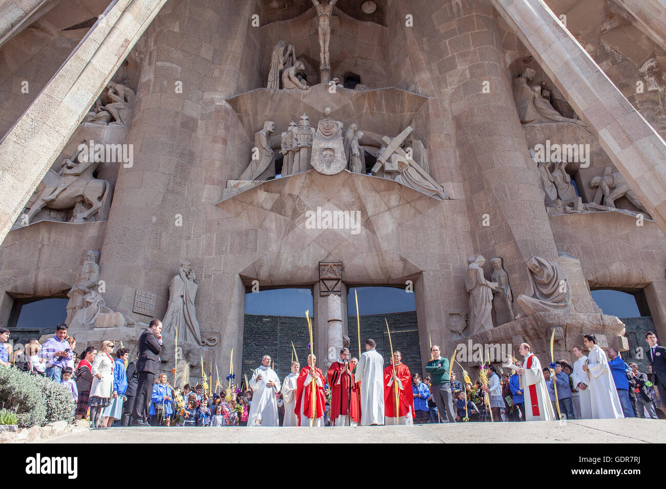 La messa della domenica delle Palme.passione facciata,esterno della Basilica della Sagrada Familia di Barcellona, in Catalogna, Spagna Foto Stock