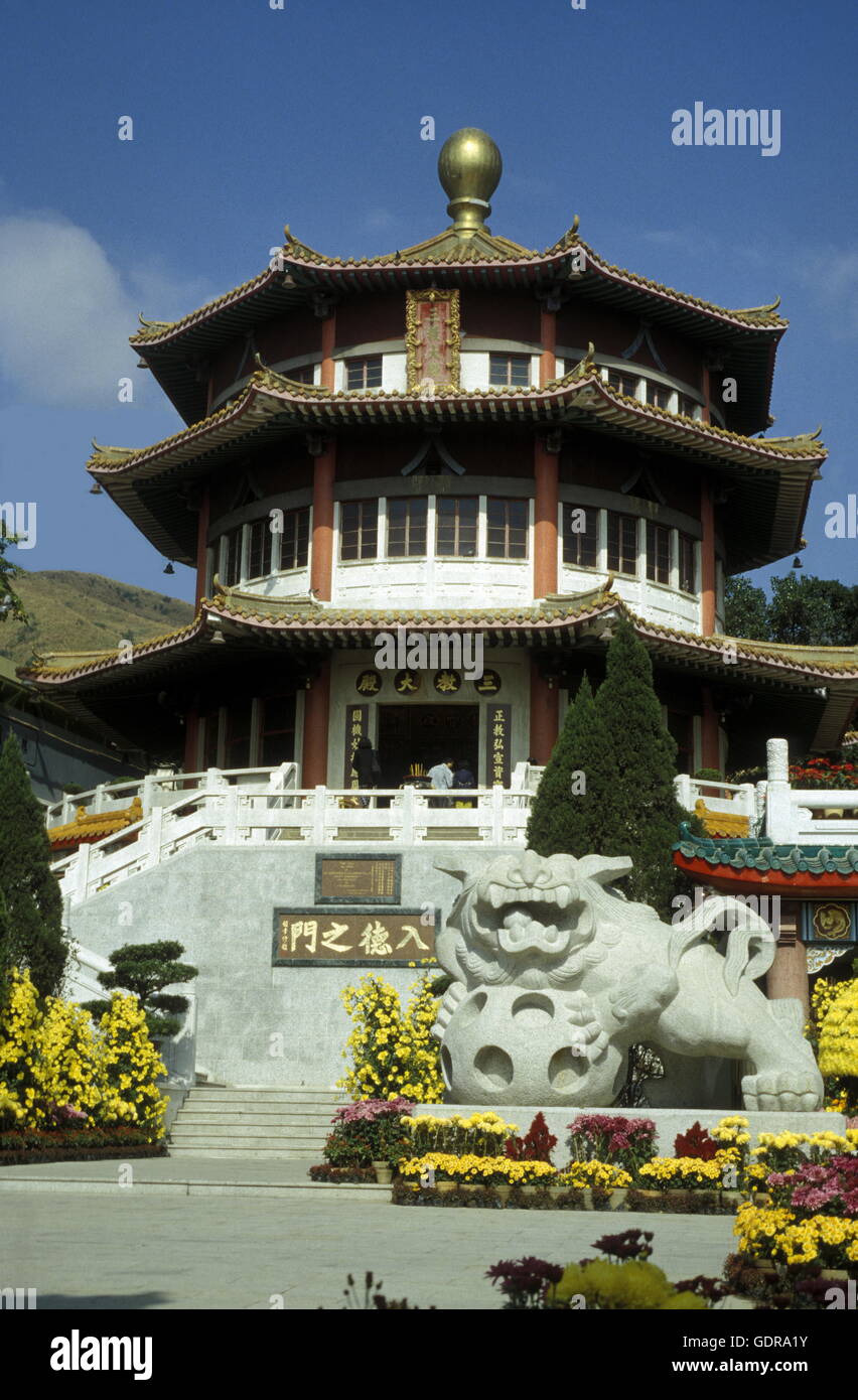Der traditionelle Tempel Man Mo in Isola di Hong Kong in Hong Kong in Asien Suedost. Foto Stock