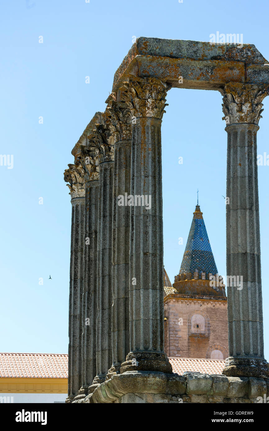 Il Tempio di Diana di Evora, Evora, distretto di Évora, Portogallo, Europa, viaggi, fotografia di viaggio Foto Stock