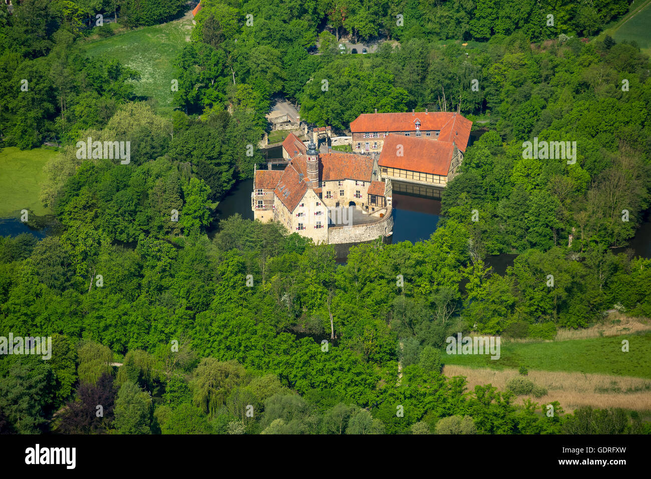 Vista aerea, Vischering Castle Museum, moated castle, Fossato, Lüdinghausen, Muensterland, Nord Reno-Westfalia, Germania Foto Stock