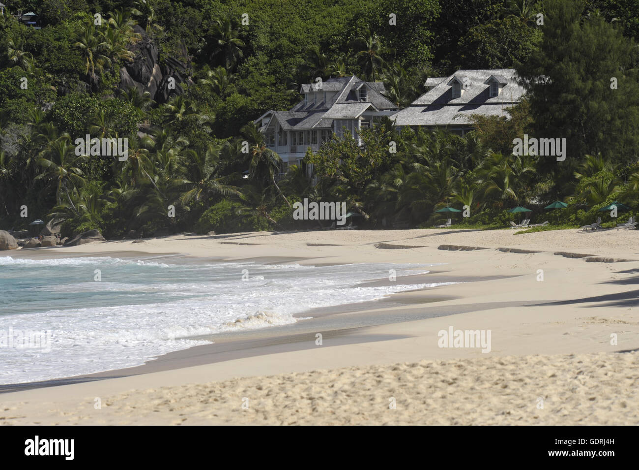 Geografia / viaggi, Seychelles, Isola di Mahe, Hotel Banyan Tree, spiaggia, Additional-Rights-Clearance-Info-Not-Available Foto Stock