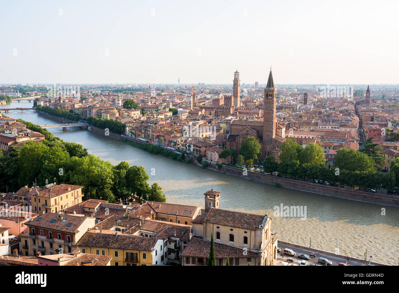 La città di Verona da Castel San Pietro Foto Stock