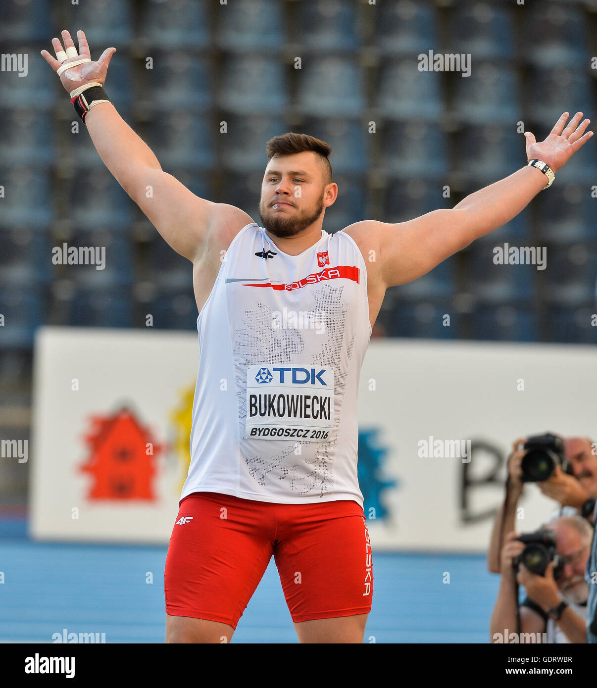 Bydgoszcz (Polonia). 19 Luglio, 2016. Konrad Bukowiecki della Polonia nella finale del mens colpo messo durante la sessione del pomeriggio il Giorno 1 della IAAF Junior World Championships a Zawisza Stadium il 19 luglio 2016 a Bydgoszcz (Polonia). Credito: Roger Sedres/Alamy Live News Foto Stock