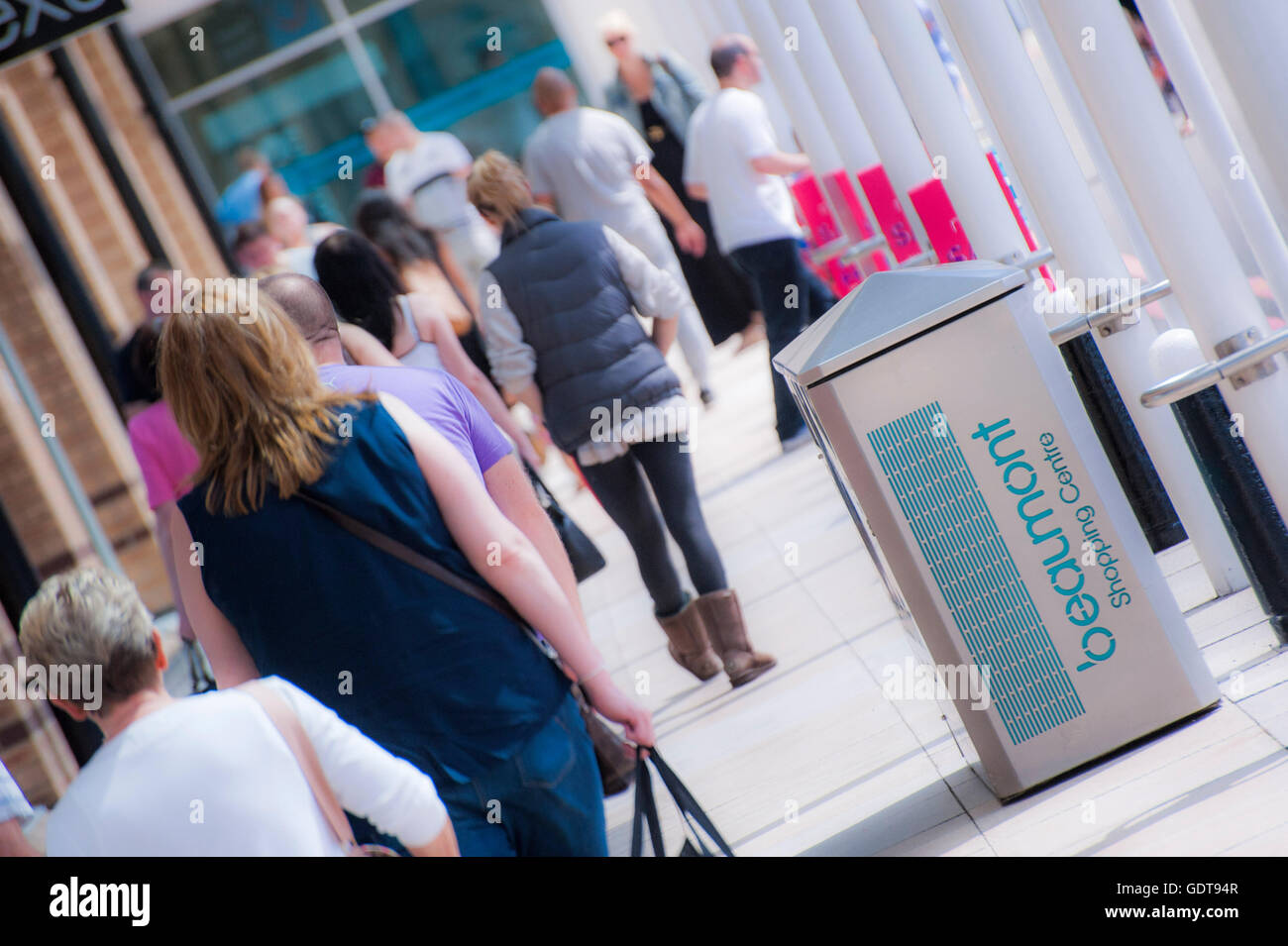 Beaumont Leys Shopping Center. 25 Beaumont Way, Leicester LE4 1DS. Di proprietà di terra britannica PLC. Foto Stock