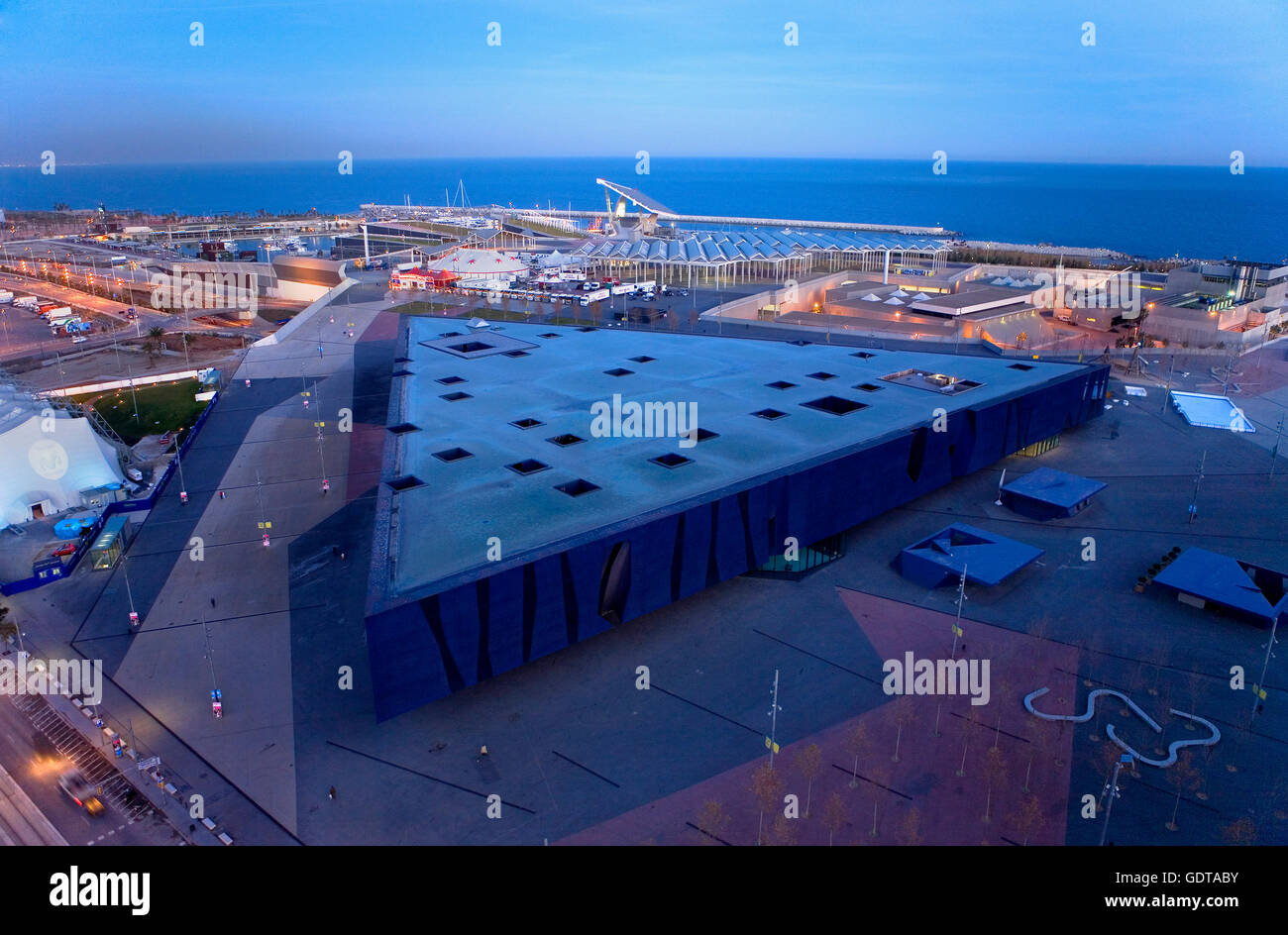 Barcellona: Forum Building da Jacques Herzog e Pierre de Meuron Foto Stock