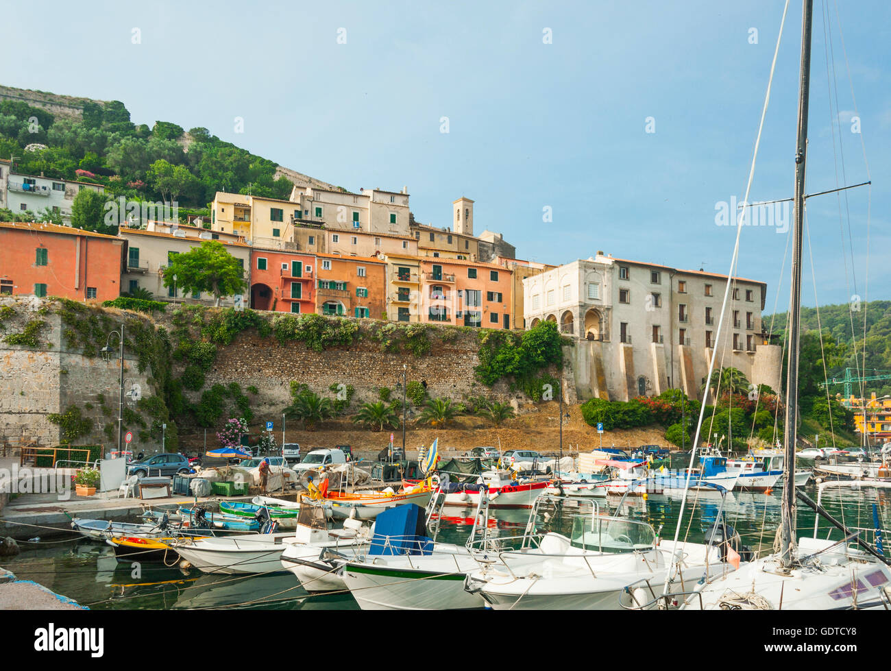 Port'Ercole, città della costa della Maremma in Toscana, Italia Foto Stock