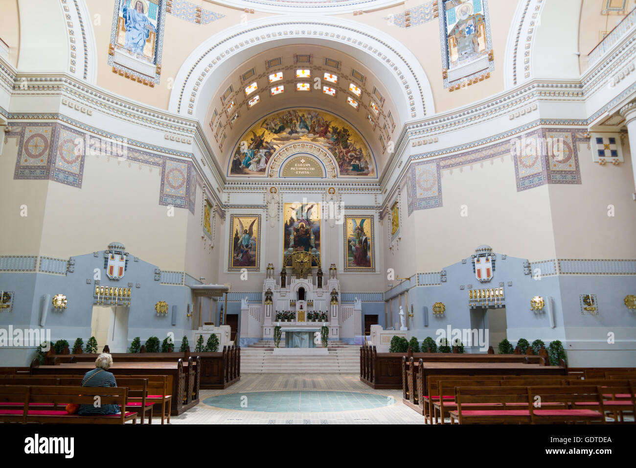 Interno di Carlo Borromeo chiesa Chiesa o Karl Lueger Chiesa Memorial il cimitero centrale di Vienna in Austria Foto Stock