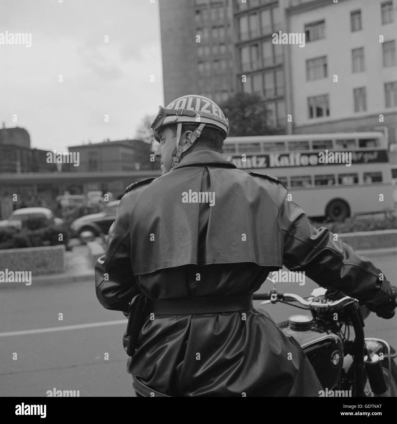 Motore patrol al Kranzler angolo, 1964 Foto Stock