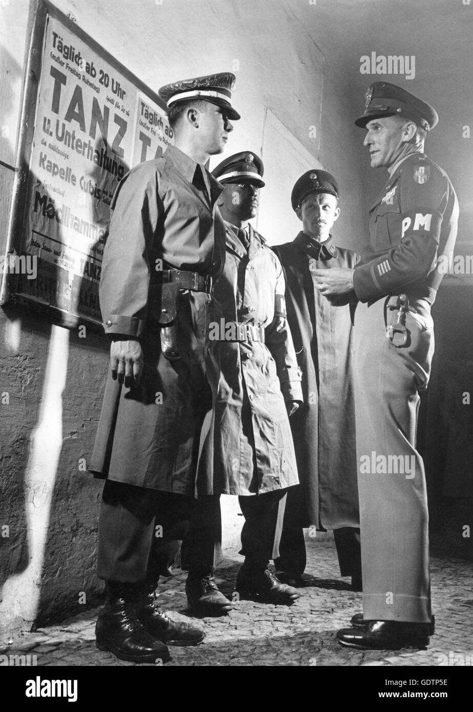 Noi la polizia militare sulla battuta Foto Stock