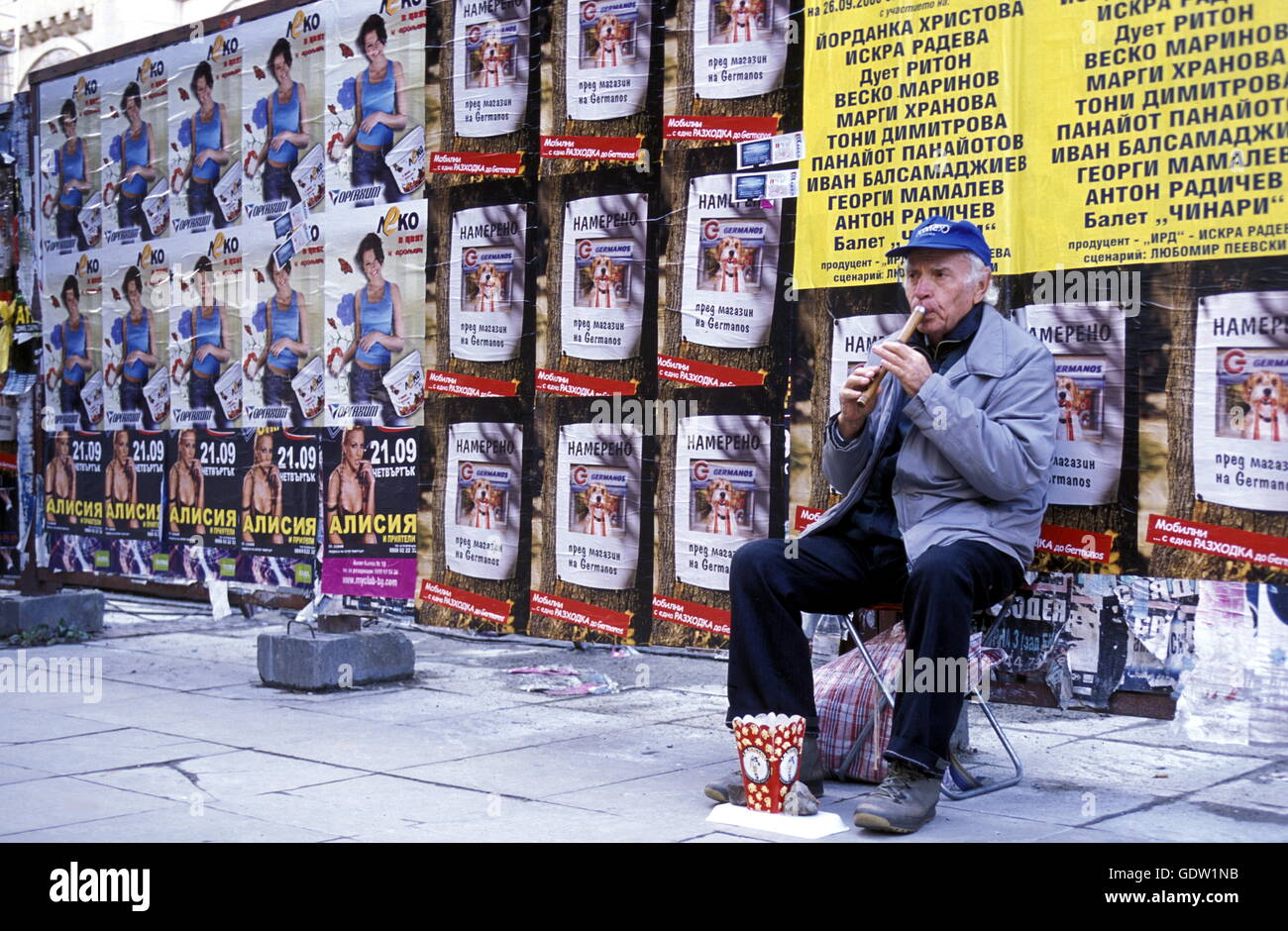 Musica di strada per le strade della città di Sofia in Bulgaria in Est Europa. Foto Stock