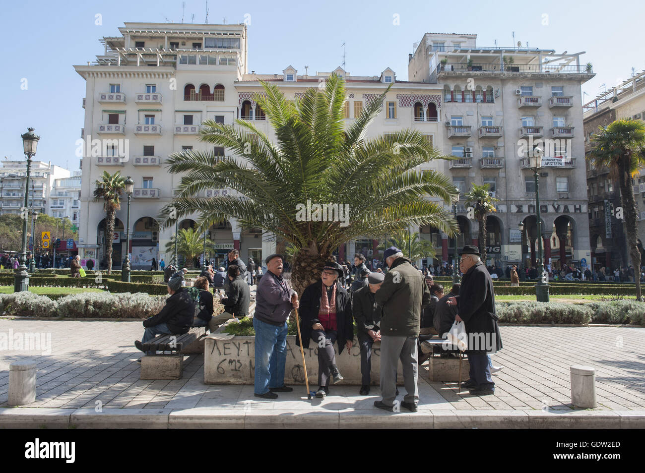 Scena di strada a Salonicco, Aristotelous Street Foto Stock