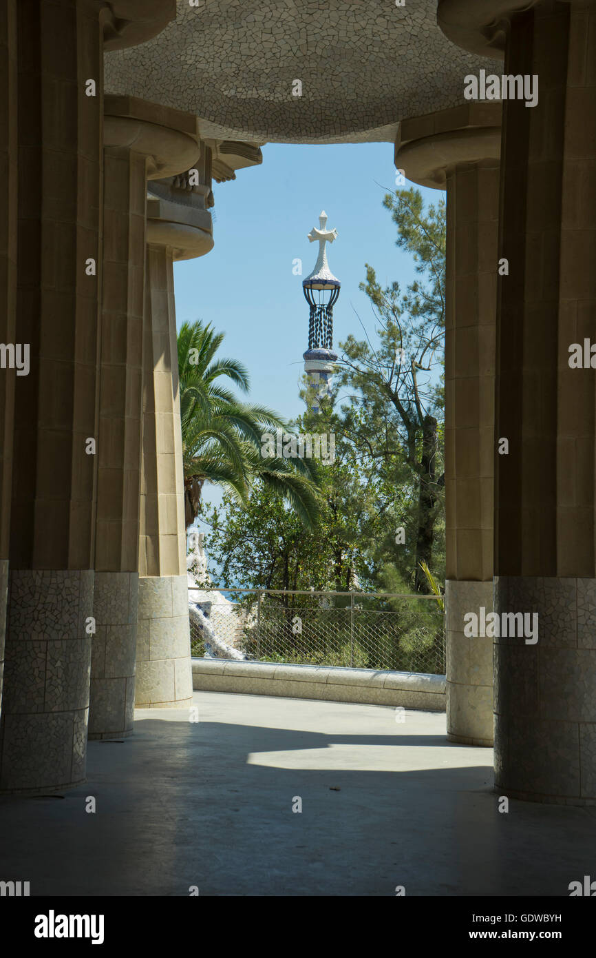 Aspetto del famoso Parco Güell progettato da Antonio Gaudí . Barcellona. La Catalogna. Spagna Foto Stock