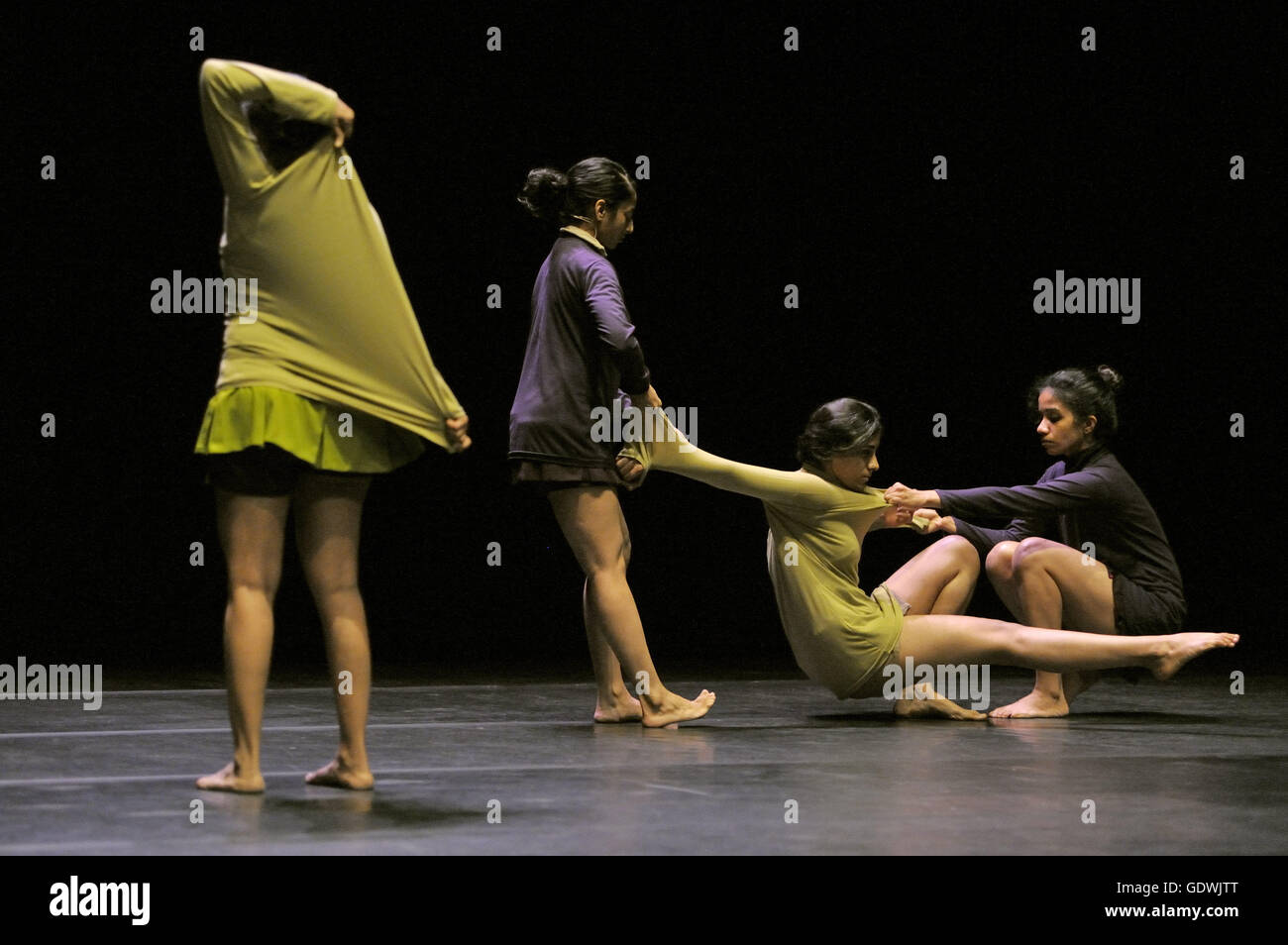 'Bella cosa 1', Padmini Chettur Dance Company Foto Stock