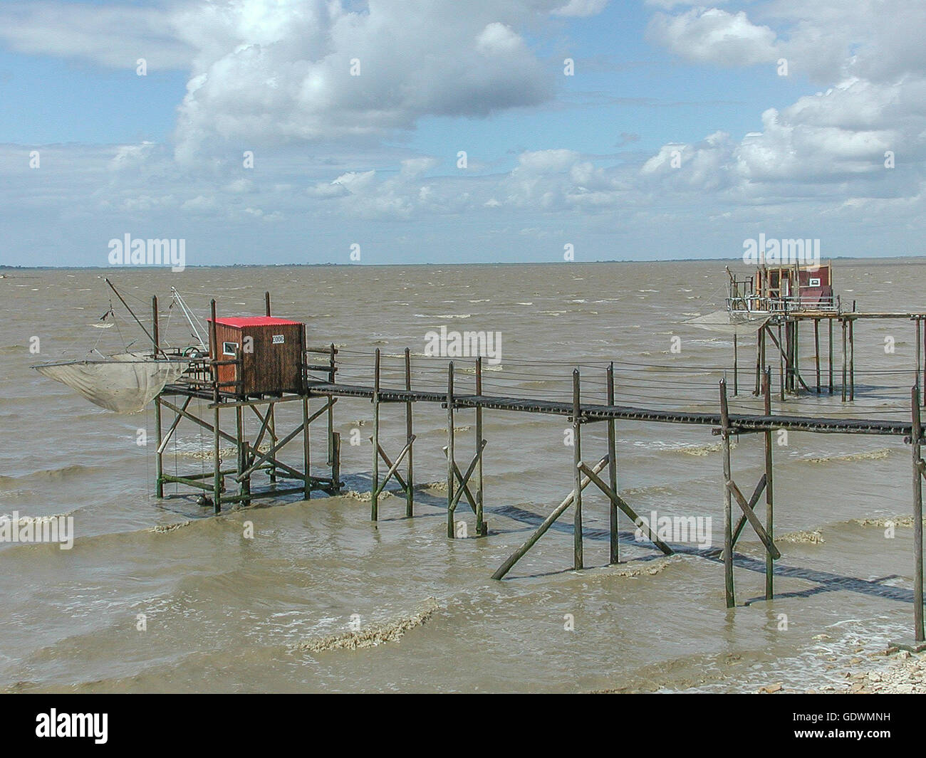 I pescatori capanne lungo la spiaggia, La Rochelle, Francia Foto Stock