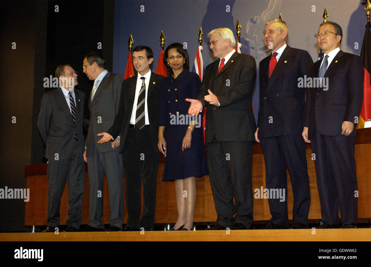 Solana, Lawrow, Douste-Blazy, riso, Steinmeier, paglia e dai Foto Stock