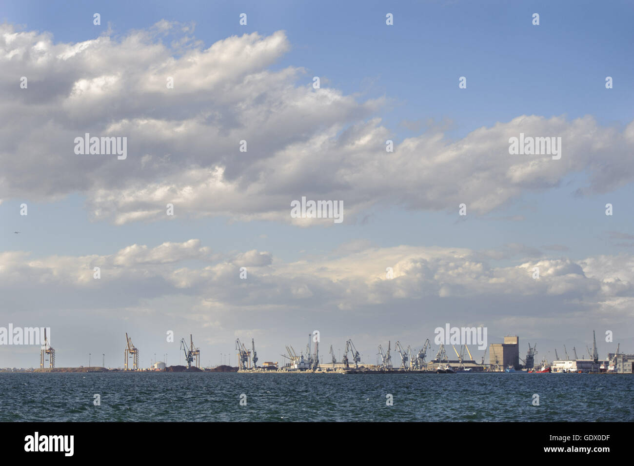 Il porto della città di Salonicco sulla sul Golfo Termaico Foto Stock