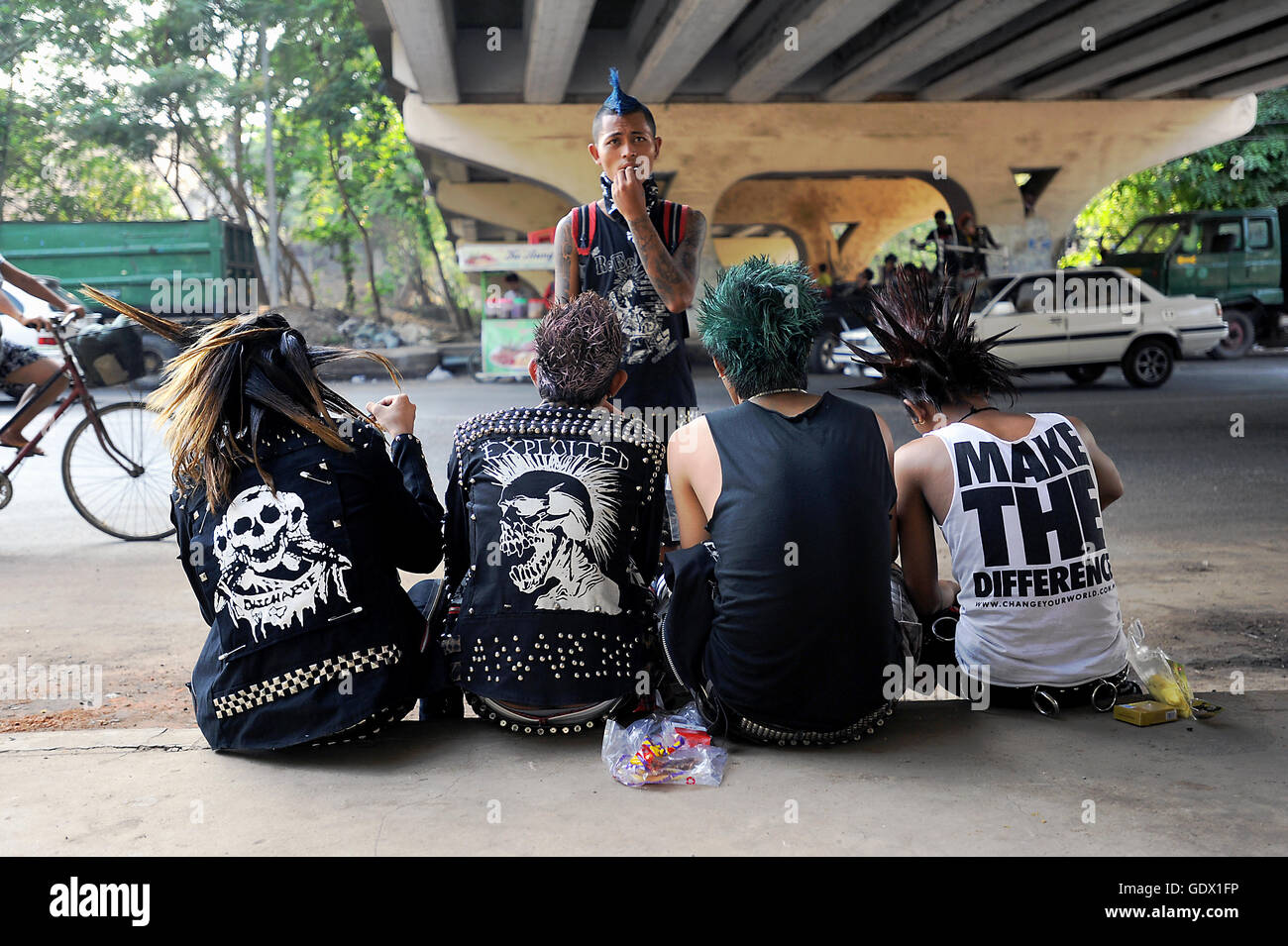 Punk a Yangon Foto Stock