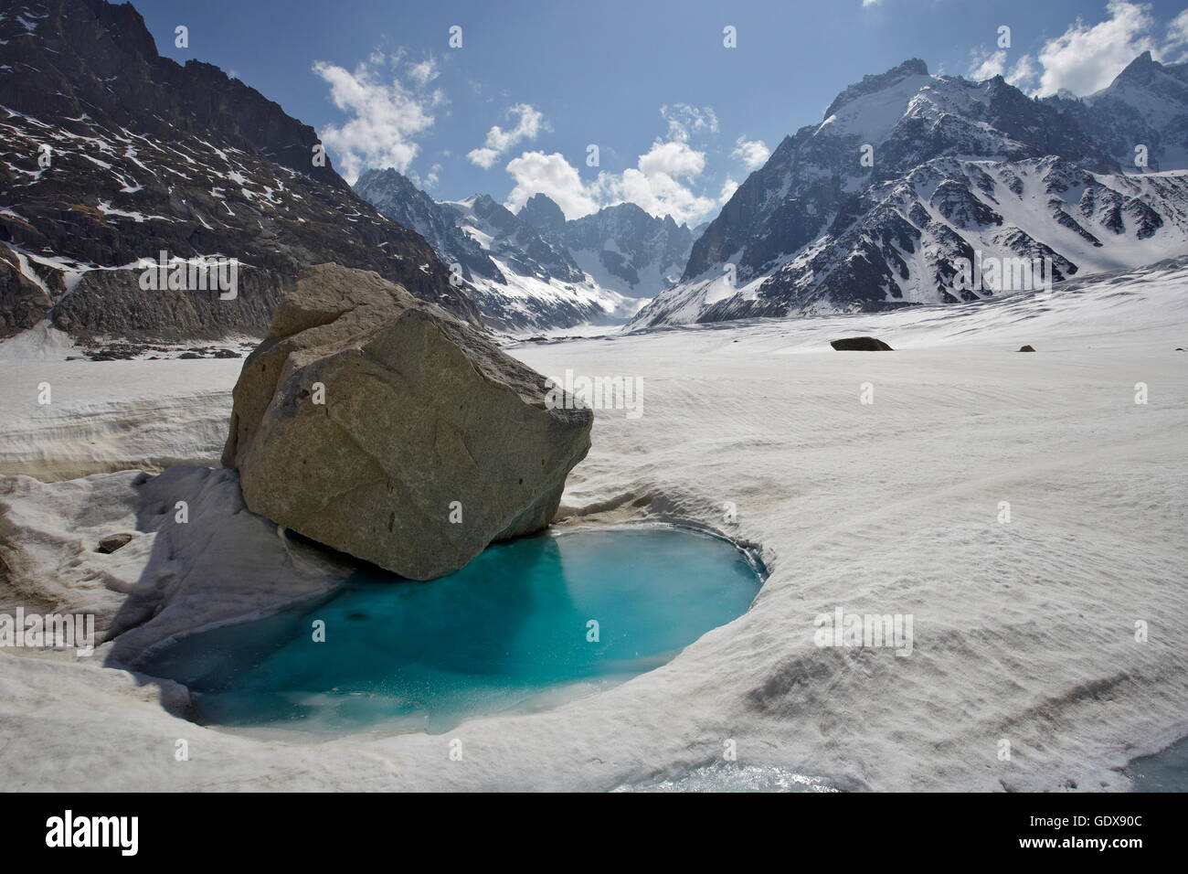 Geografia / viaggi, Francia, lago glaciale sul Mer de Glace ghiacciaio in primavera, Chamonix Mont-Blanc gamma, Additional-Rights-Clearance-Info-Not-Available Foto Stock