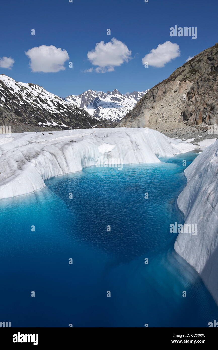 Geografia / viaggi, Francia, lago glaciale sul Mer de Glace ghiacciaio in primavera, Chamonix Mont-Blanc gamma, Additional-Rights-Clearance-Info-Not-Available Foto Stock