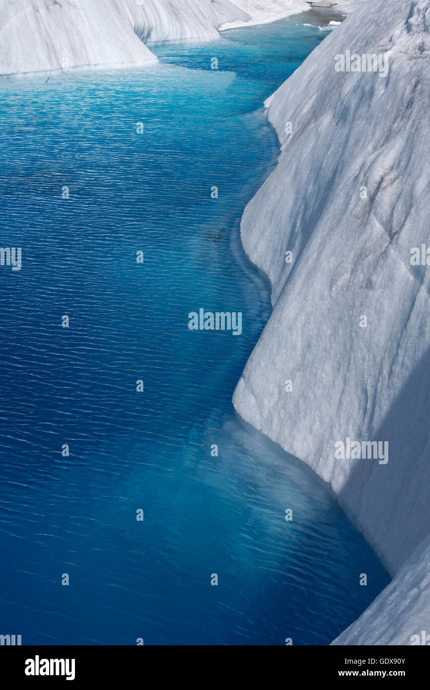 Geografia / viaggi, Francia, lago glaciale sul Mer de Glace ghiacciaio in primavera, Chamonix Mont-Blanc gamma, Additional-Rights-Clearance-Info-Not-Available Foto Stock