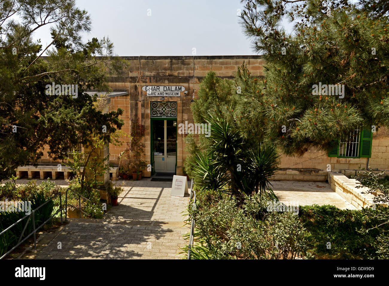 Għar Dalam Grotta e ingresso al museo Foto Stock