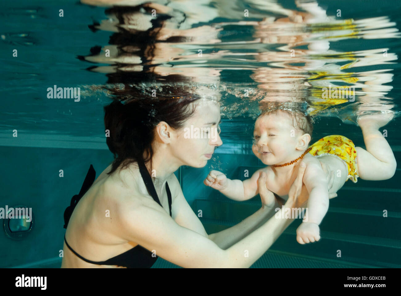 Babyswimming Foto Stock