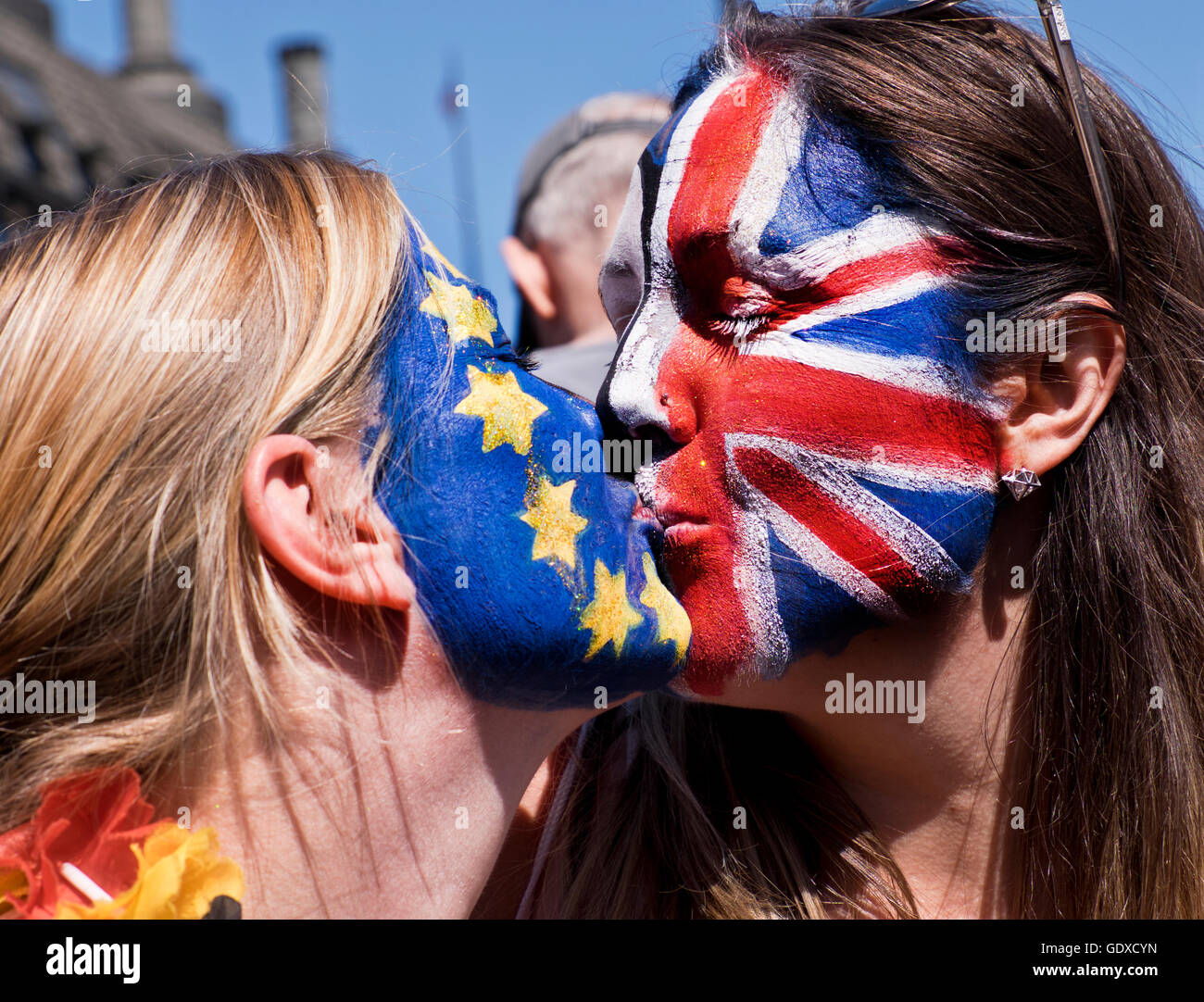 Quaranta mila persone hanno preso parte nel mese di marzo per l'Europa a Londra. il 2 luglio 2016. A seguito dei risultati della Brexit Referend Foto Stock
