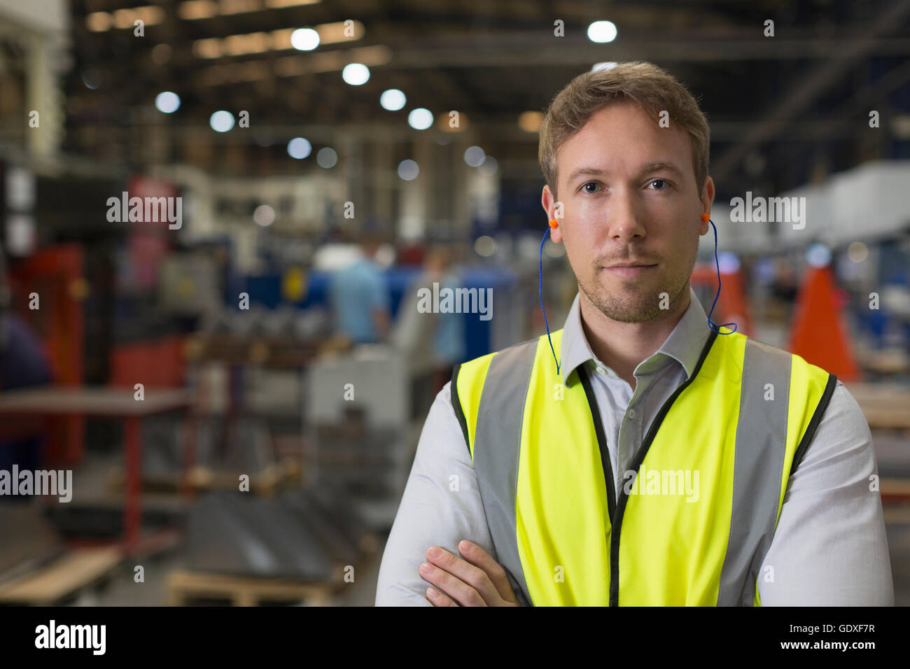 Ritratto grave supervisore nella fabbrica di acciaio Foto Stock