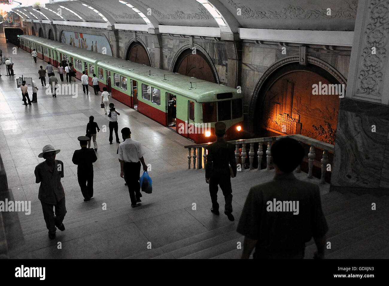 La stazione della metropolitana di Pyongyang Foto Stock
