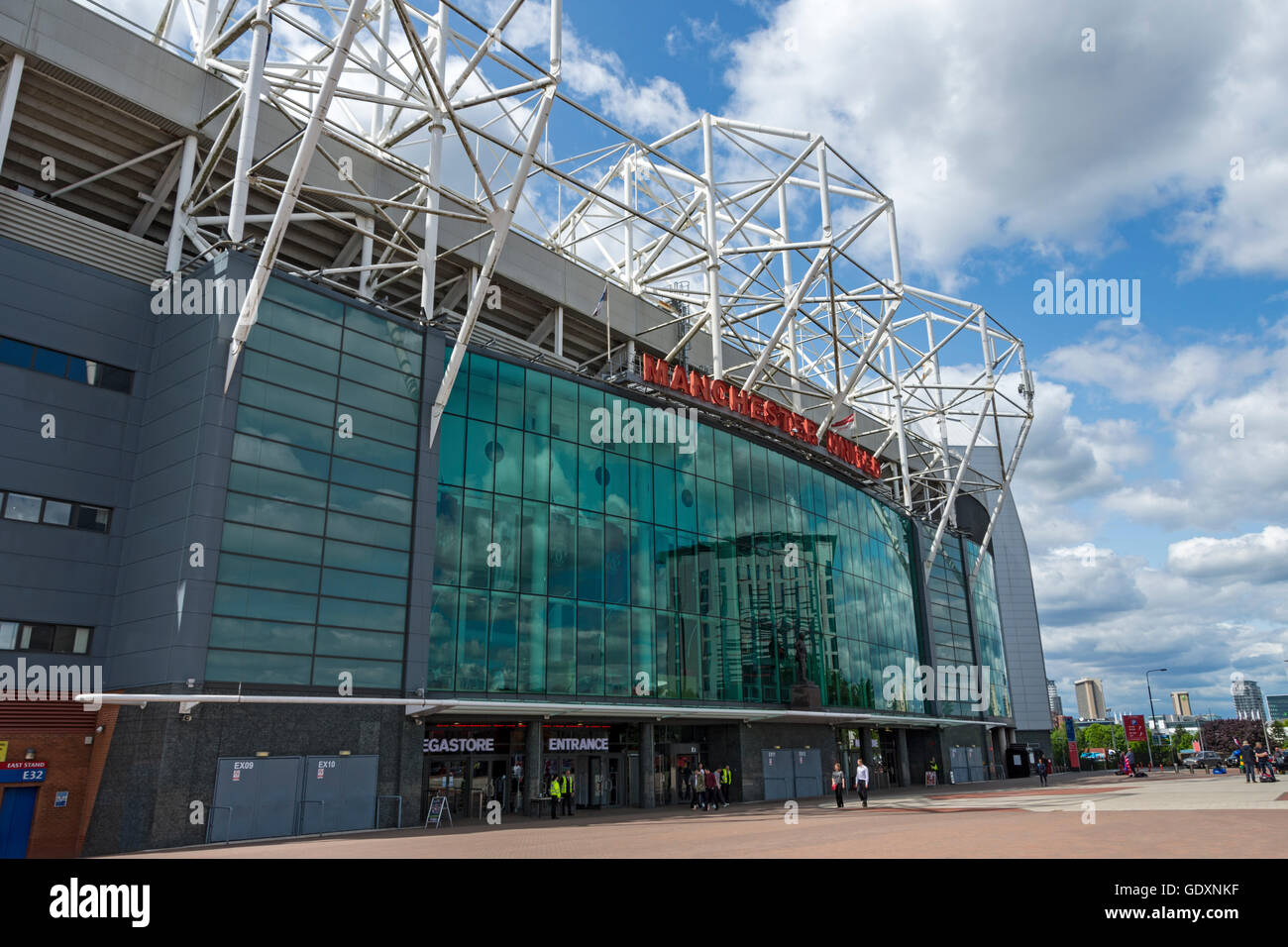 Il Manchester United football Stadium, in Old Trafford, Manchester, Inghilterra, Regno Unito. Foto Stock