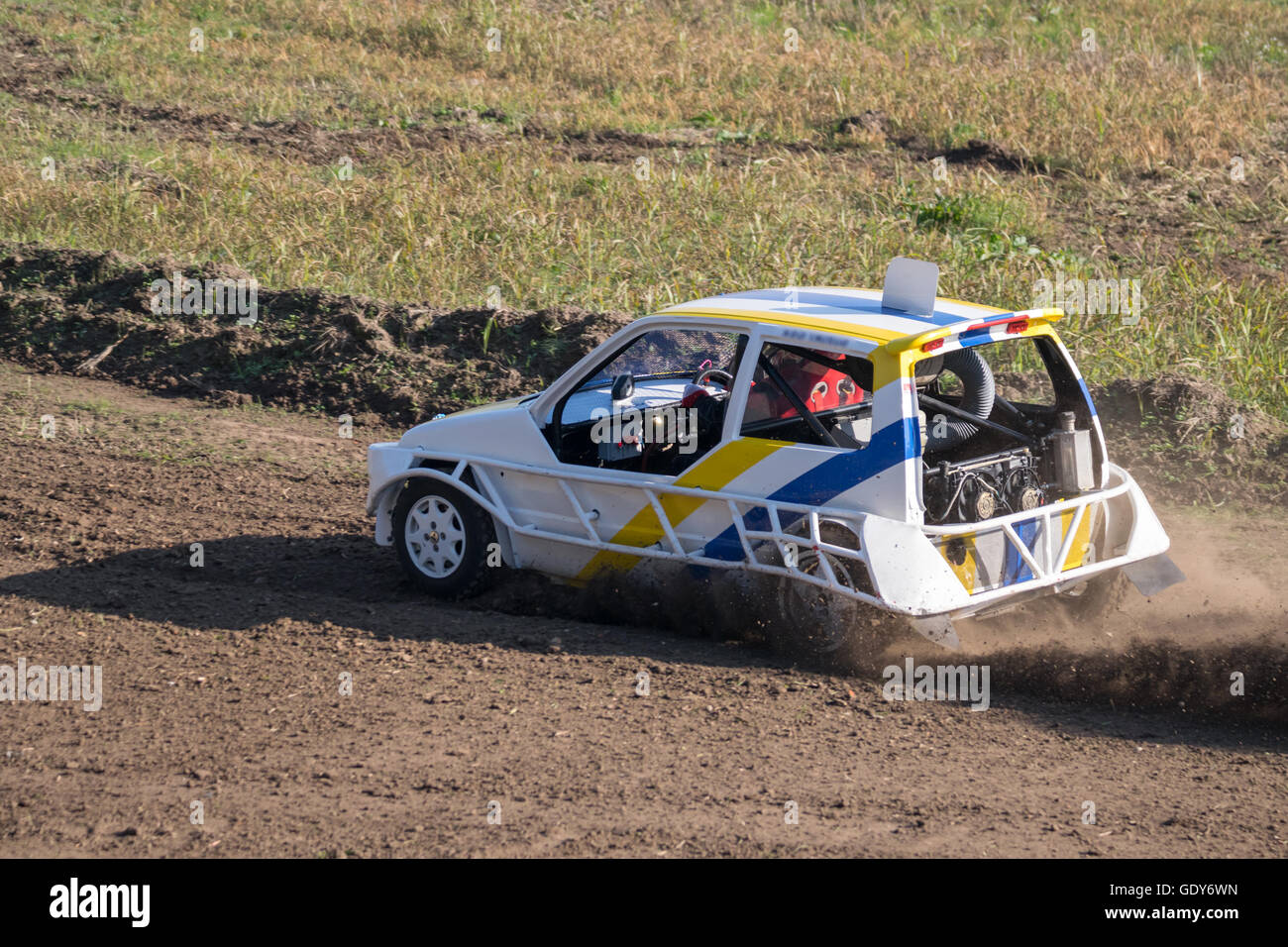 Verona, Italia - 8 Novembre 2015: dimostrazione gratuita di "tock auto cross' organizzato da appassionati di portare il pubblico al Foto Stock