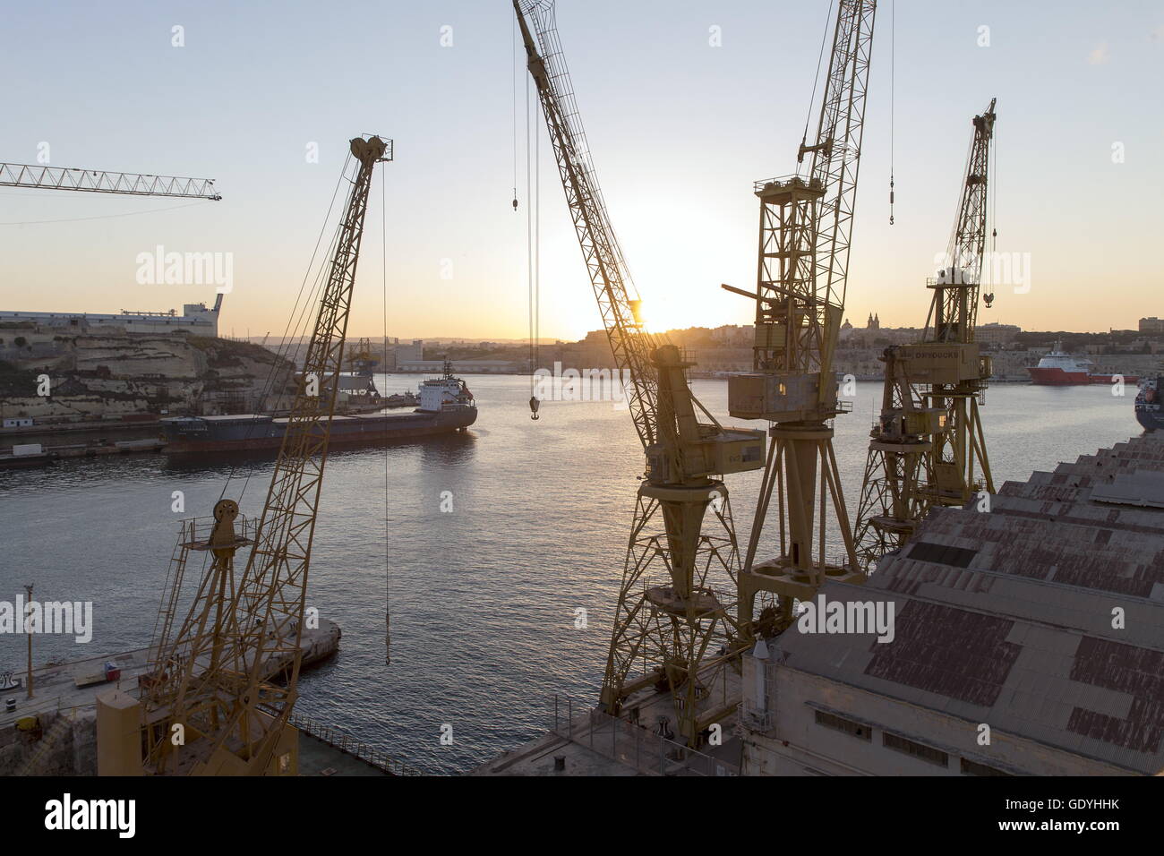 Strutture portuali in francese Creek, Senglea (L-Isla) sull'isola di Malta. La foto è stata scattata in agosto 2014. Foto: Tom Schulze | Utilizzo di tutto il mondo Foto Stock