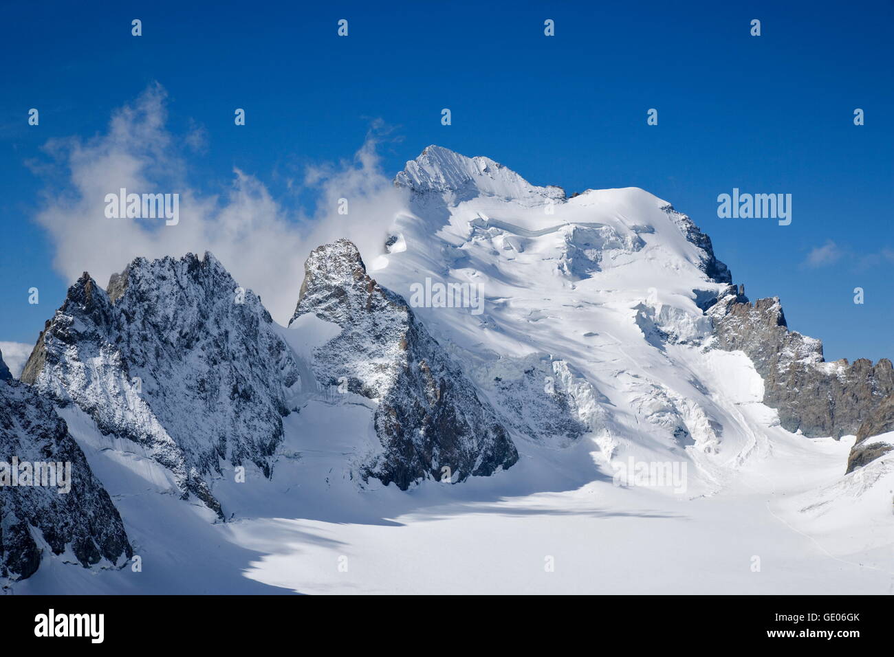 Geografia / viaggi, Francia, Barre des Ecrins (4102m) e il Ghiacciaio bianco, Ecrin gamma e il parco nazionale, Additional-Rights-Clearance-Info-Not-Available Foto Stock