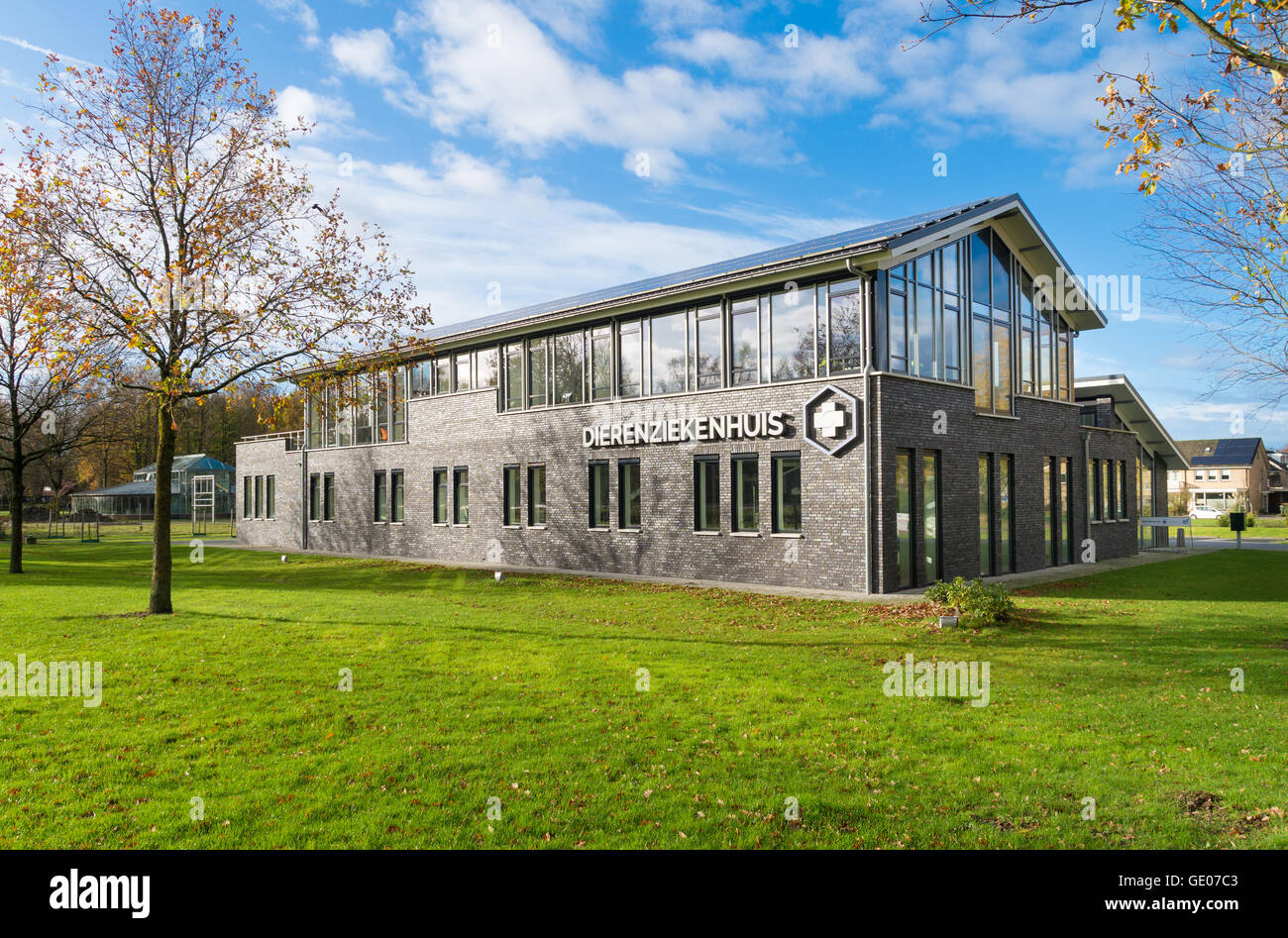 Esterno di un ospedale per animali nei paesi bassi Foto Stock