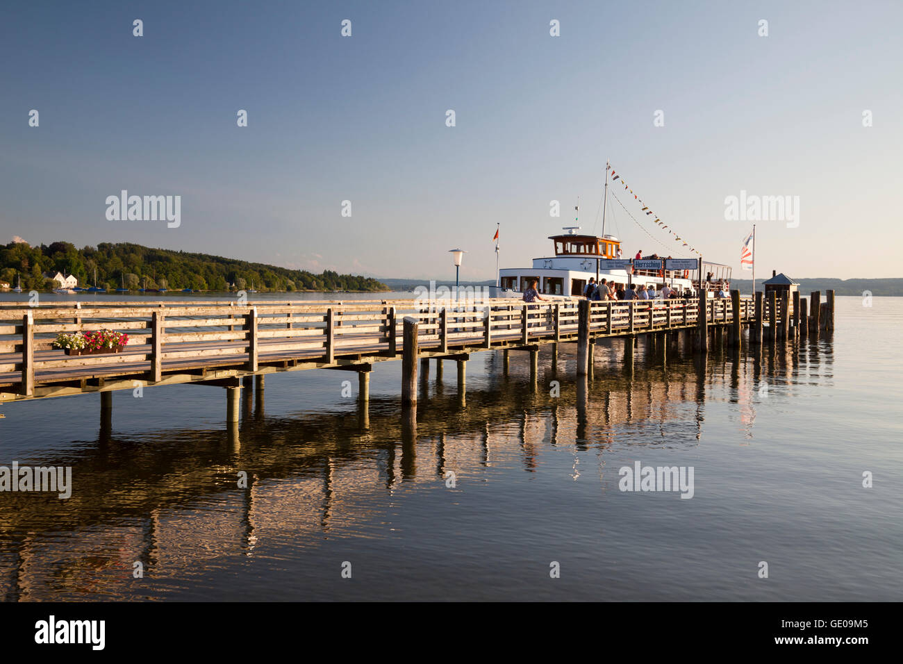Geografia / viaggi, in Germania, in Baviera, Ammersee (Lago Ammer), Herrsching, molo, Additional-Rights-Clearance-Info-Not-Available Foto Stock