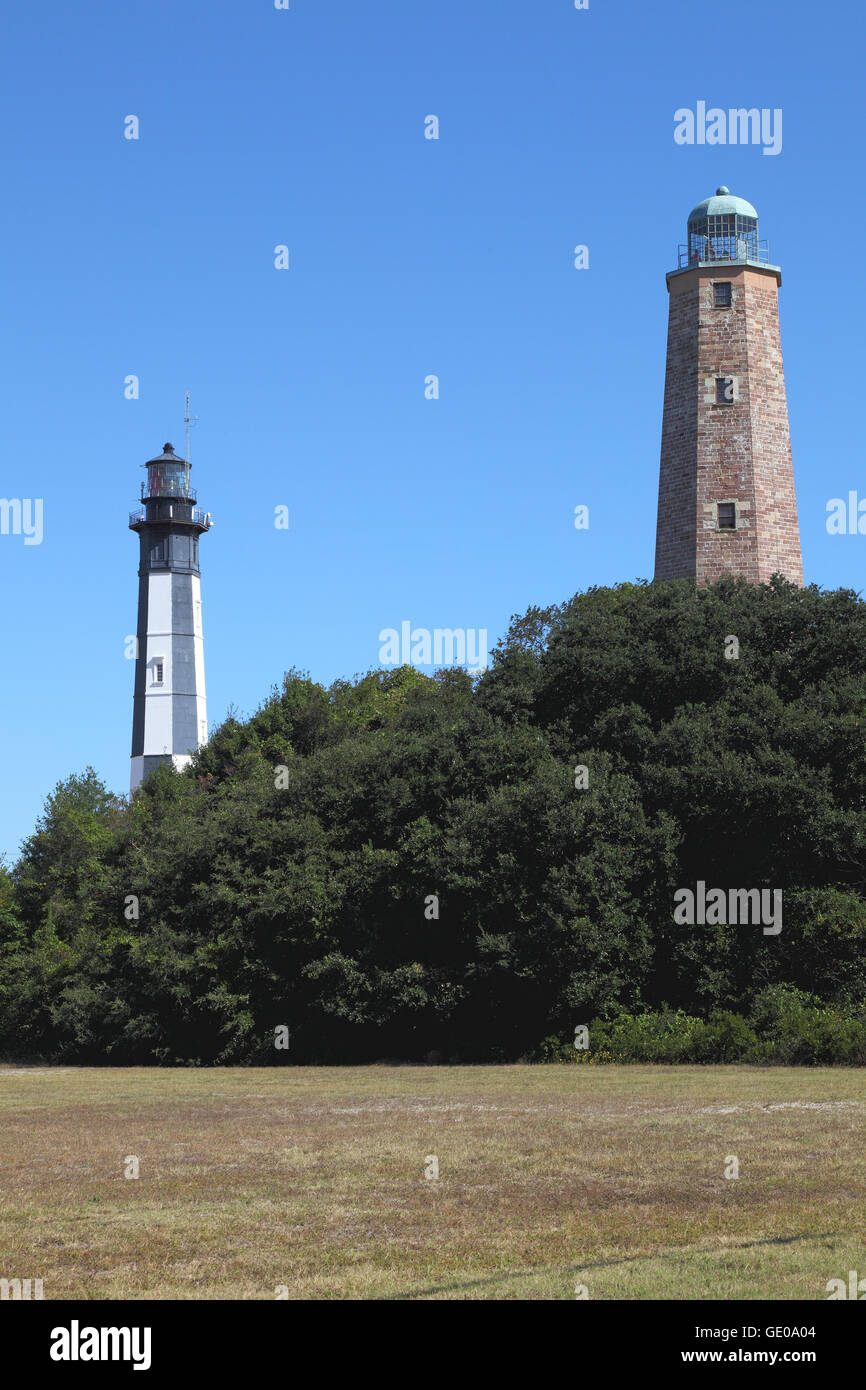 Geografia / viaggi, USA, Virginia, Norfolk, vecchio e nuovo Cape Henry lighthouse, vista esterna, Additional-Rights-Clearance-Info-Not-Available Foto Stock