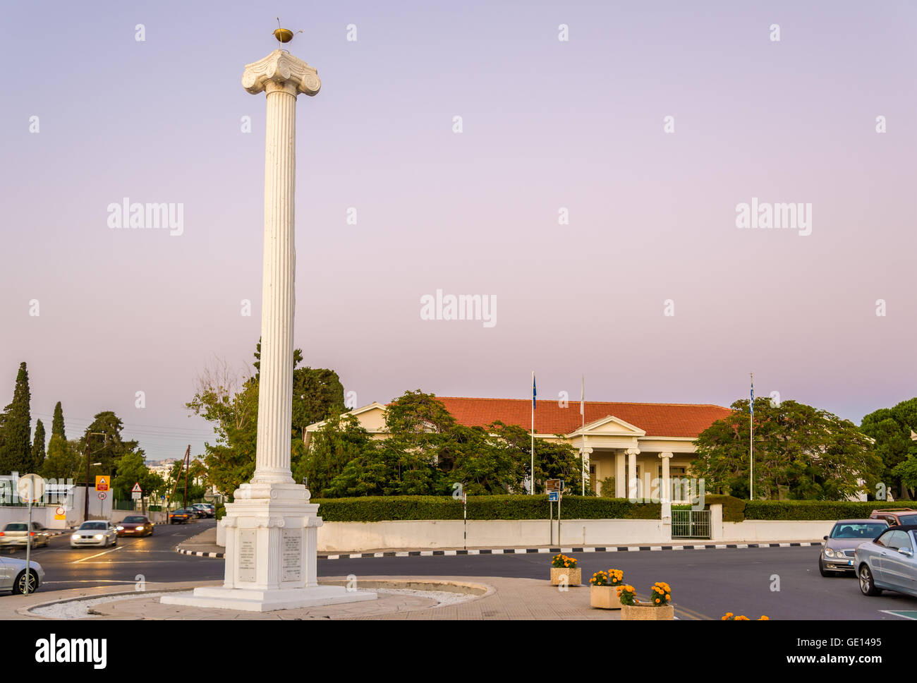 Il 28 di ottobre colonna in Paphos - Cipro Foto Stock