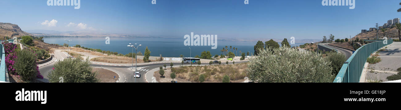 Israele e Medio Oriente: la vista del lago di Tiberiade, il lago d'acqua dolce più basso sulla terra citati nella Scrittura come luogo di Gesù camminando sulle acque Foto Stock