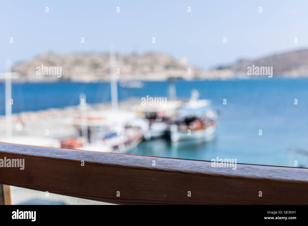 Barche di pescatori sulla costa di Elounda delle Crete. Foto Stock