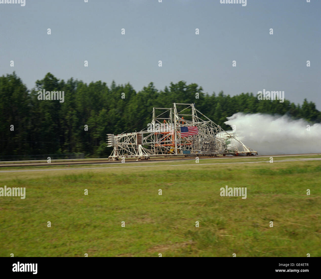 L'atterraggio di aeromobili Dynamics Facility (ALDF) a Langley Research Center è stato utilizzato per la prova di atterraggio e come agiscono quando toccano la pista ad alta velocità. ALDF raggiunto un nodo 200 velocità di progetto. Da allora è stata decommissionata. Immagine # : L-1985-7803 Data: Luglio 3, 1985 Foto Stock