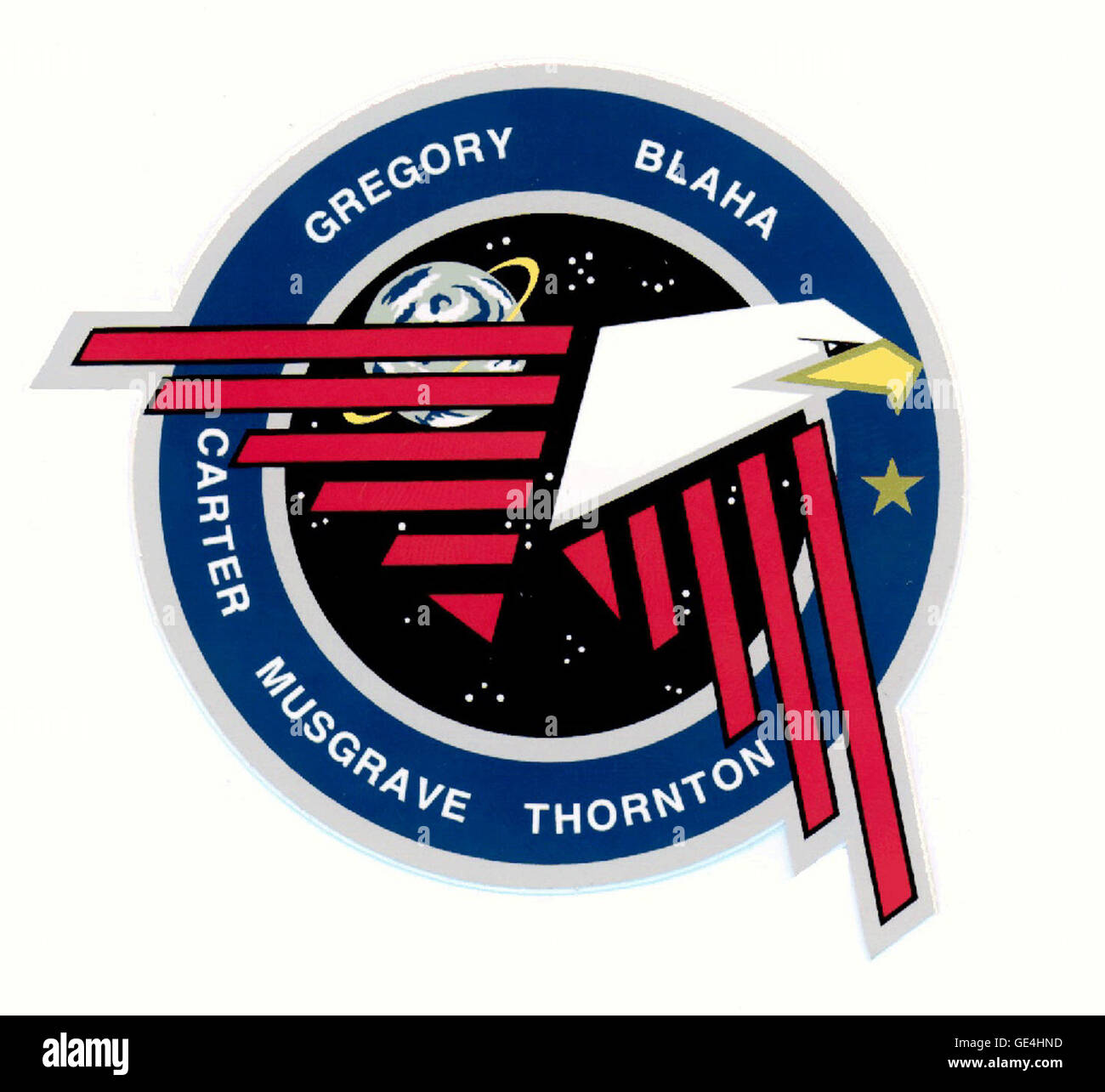 Una fotografia della missione STS-33 dello Space Shuttle Discovery, lanciata il 22 novembre 1989 e atterrata il 27 novembre 1989. Gli astronauti includono Frederick D. Gregory, John E. Blaha, F. Story Musgrave, Manley L. Carter Jr. E Kathryn C. Thornton. Foto Stock