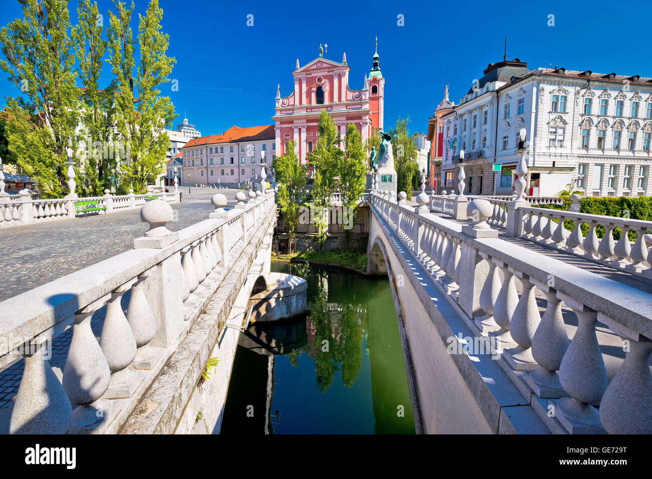 Tromostovje square e ponti di Lubiana, capitale della Slovenia Foto Stock