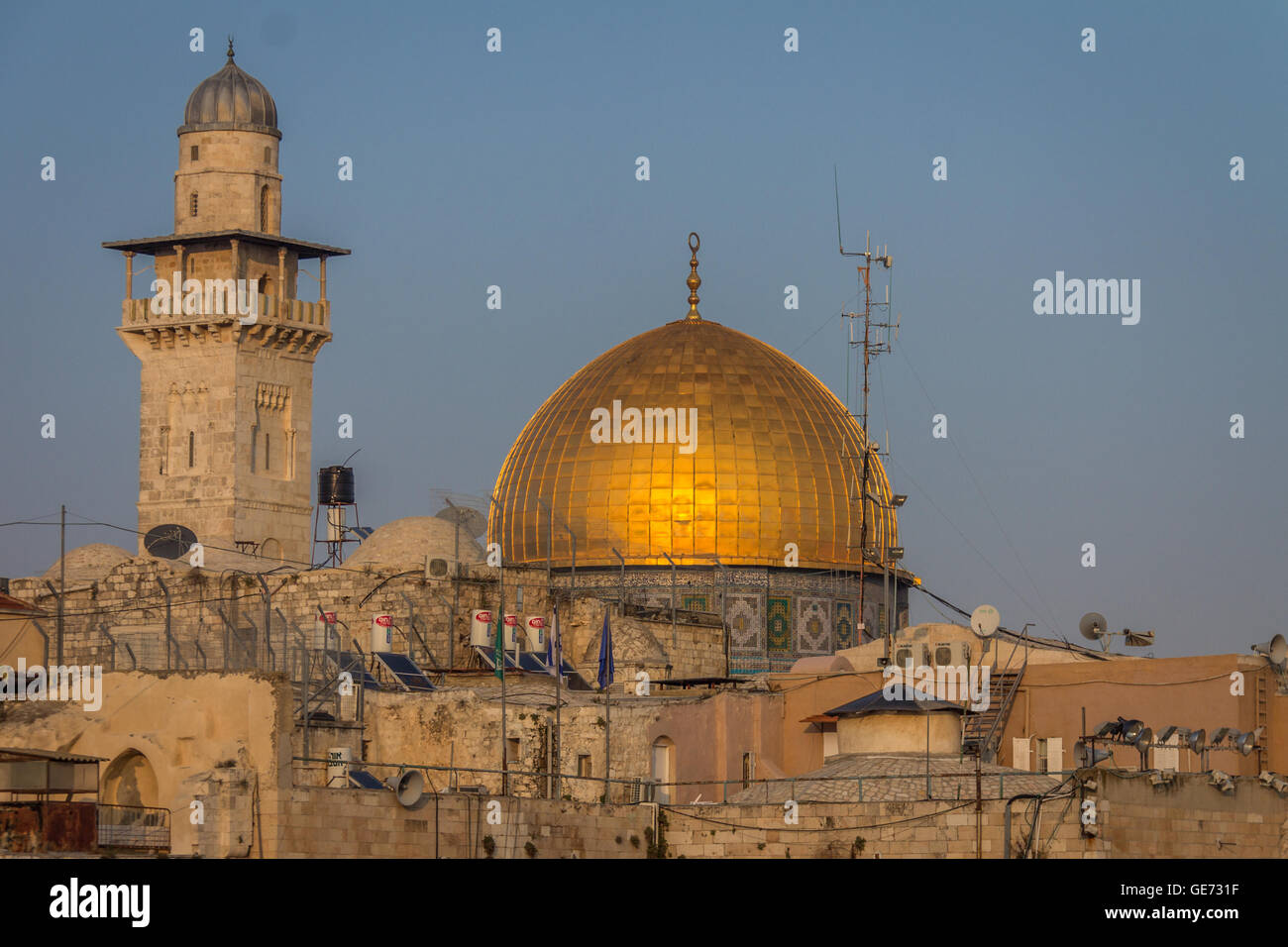 La cupola dorata del Rock in Gerusalemme Foto Stock