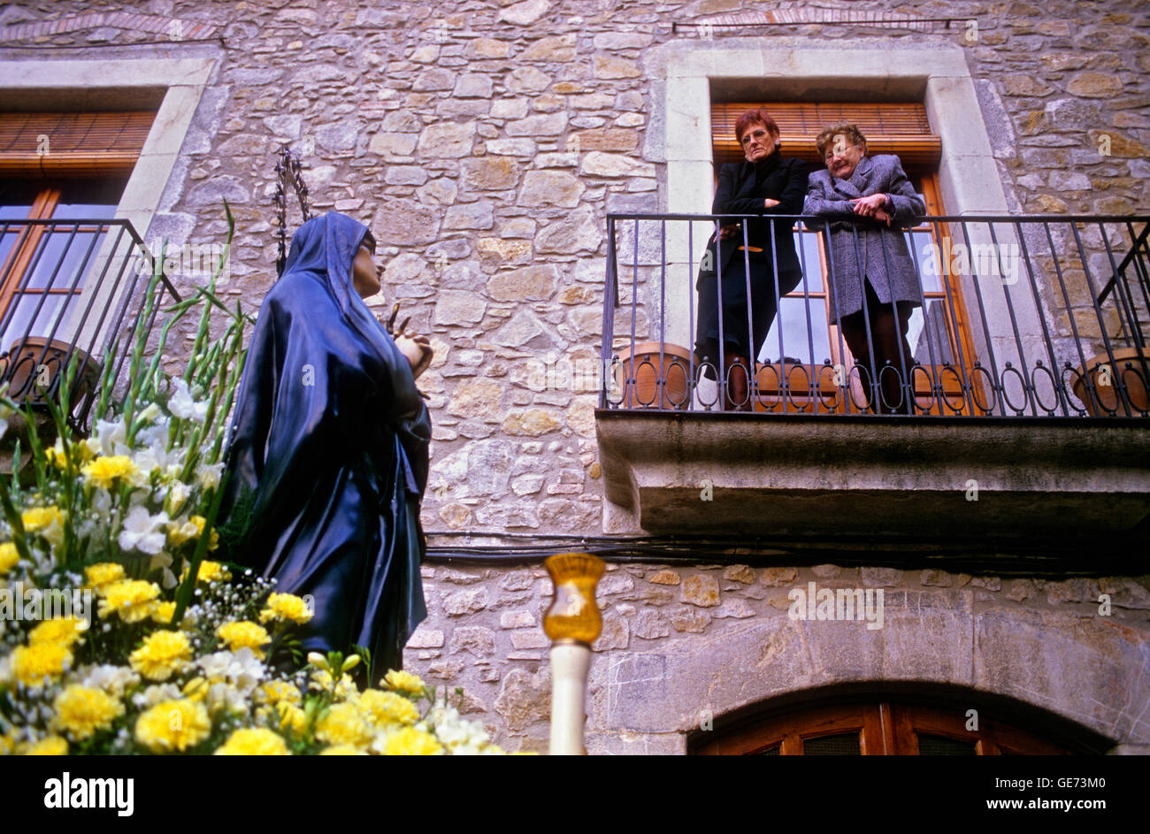 Madonna. Danza di morte. Settimana Santa processione. Sfiora, Girona, Spagna Foto Stock