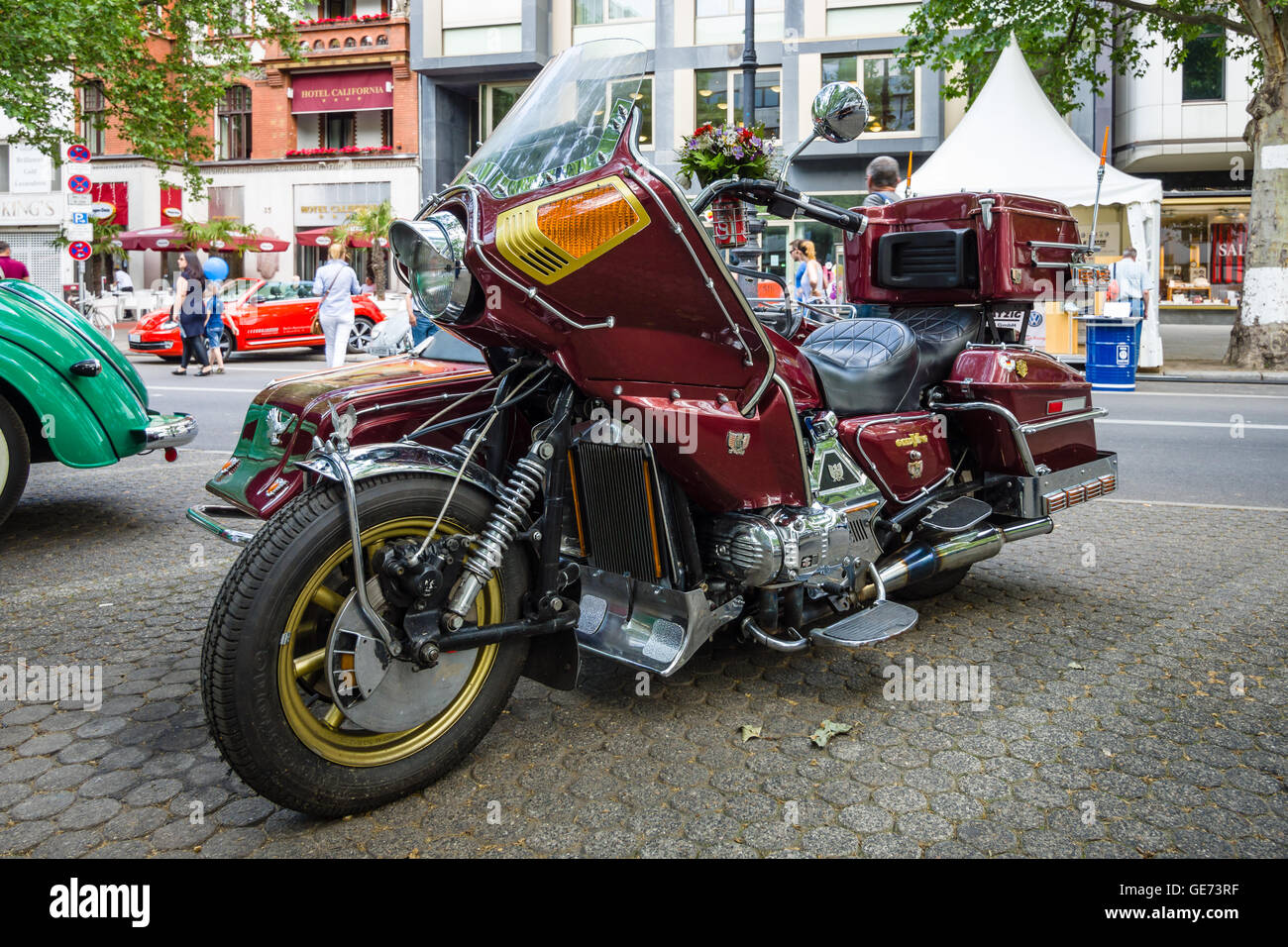 Berlino - Giugno 05, 2016: motociclo con sidecar Honda Gold Wing GL1100 Full-Dresser, 1980. Classic giorni Berlino 2016. Foto Stock