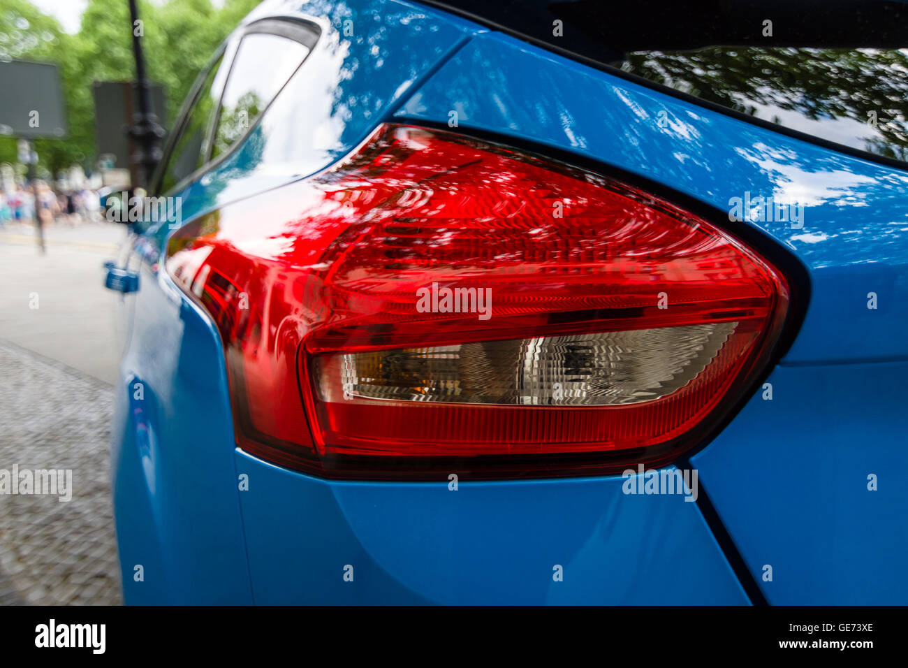 Berlino - Giugno 05, 2016: Luce di arresto della vettura compatta Ford Focus RS (terza generazione), close-up. Classic giorni Berlino 2016. Foto Stock