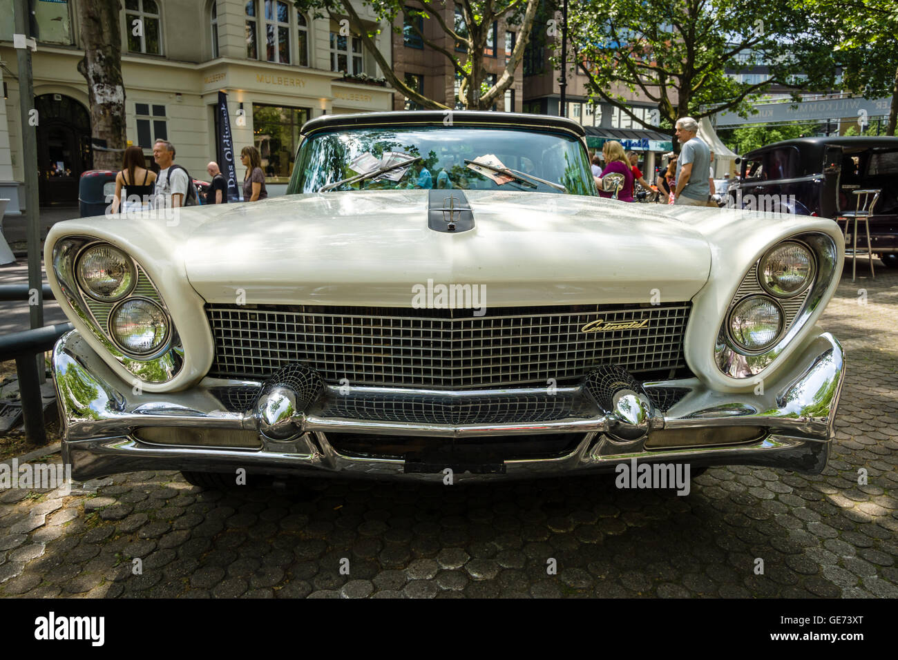 Berlino - Giugno 05, 2016: full-size auto di lusso Lincoln Continental MK III. Classic giorni Berlino 2016. Foto Stock