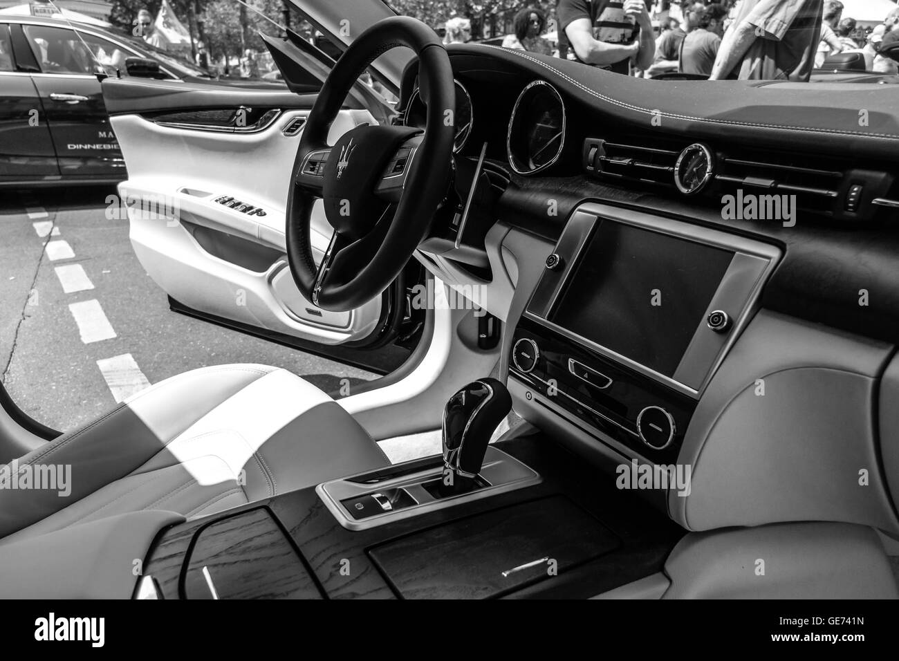 Interno del full-size auto di lusso Maserati Quattroporte VI, dal 2013. Foto Stock