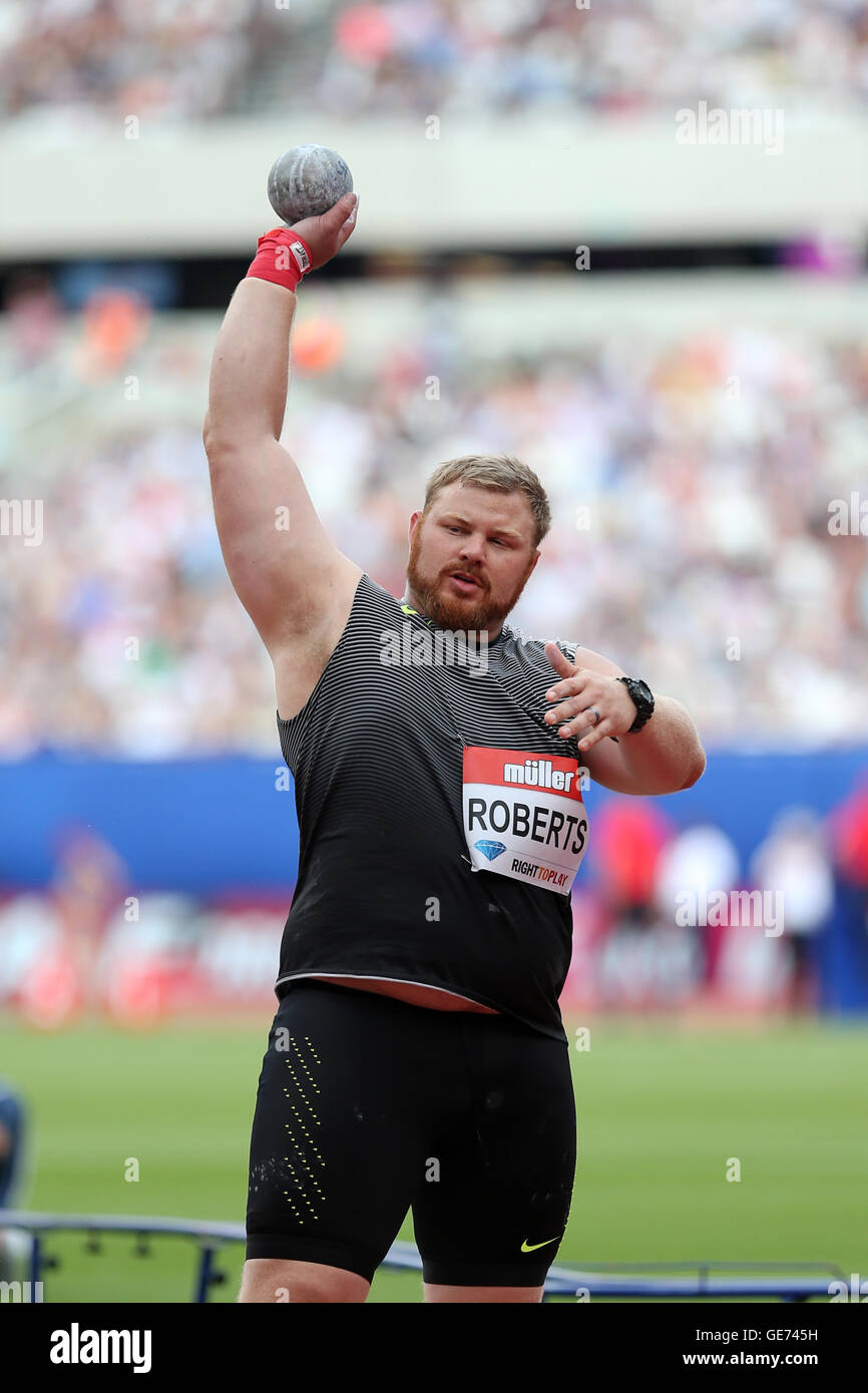 Kurt Roberts n concorrenti il colpo messo a la IAAF Diamond League giochi di anniversario. Foto Stock